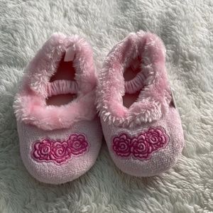 Baby Girl Pink Furry Ballerina Shoe Slippers, size 5/6 - 6851RU